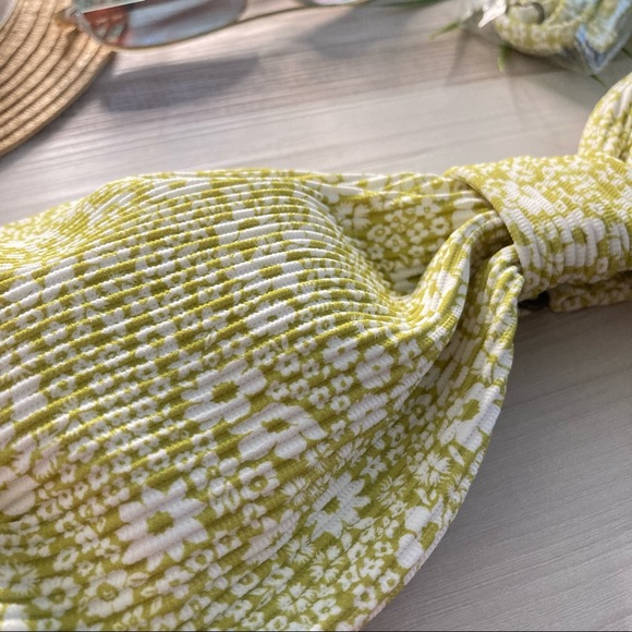 Billabong 🤩 ECO 🤩 Olive Green Bikini Top 🌸🏝🌺👒🍉 - Picture 9 of 13